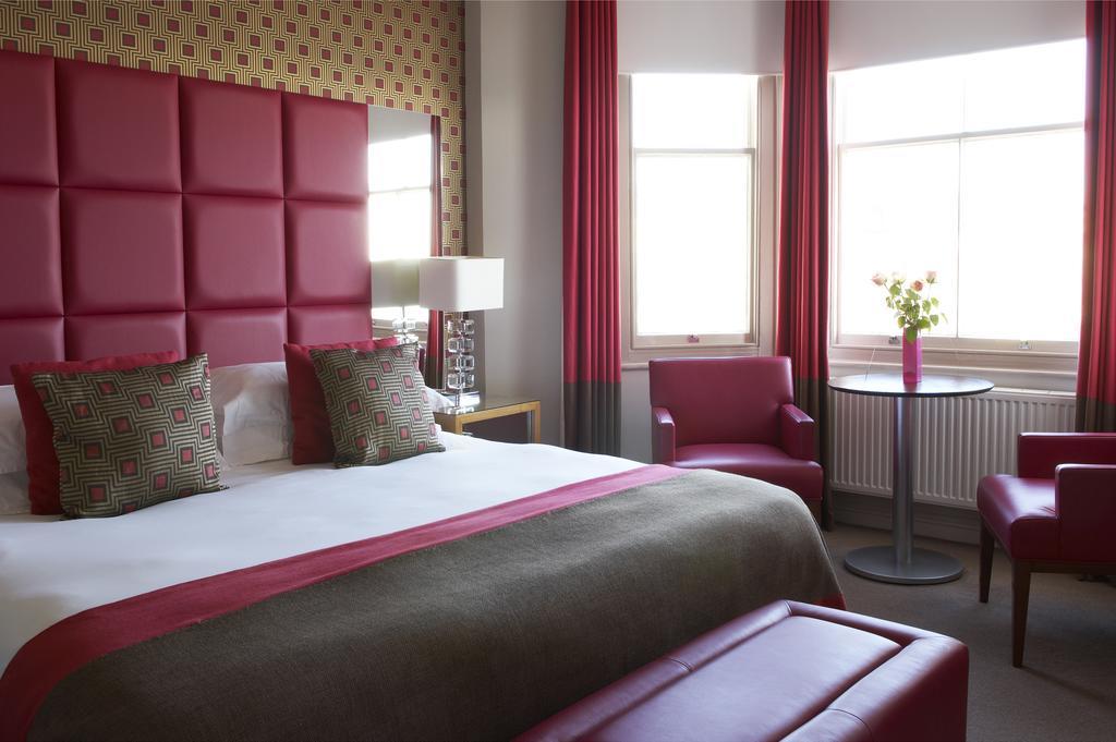 Hastings House Quarto foto